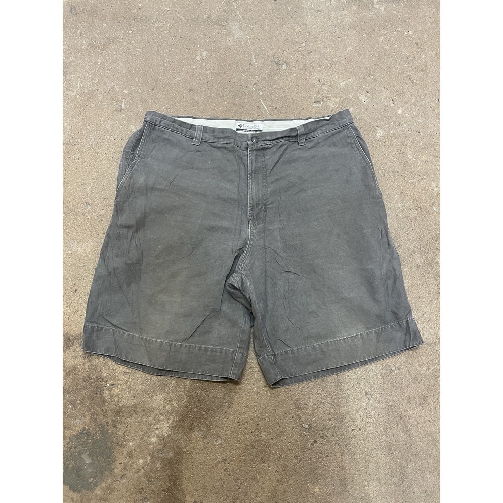 Vintage Columbia Sportswear Outdoors Chino Flat Front Gray Men's Shorts‎ Sz 38W